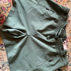 GAIAM Olive Green Shorts with Pocket